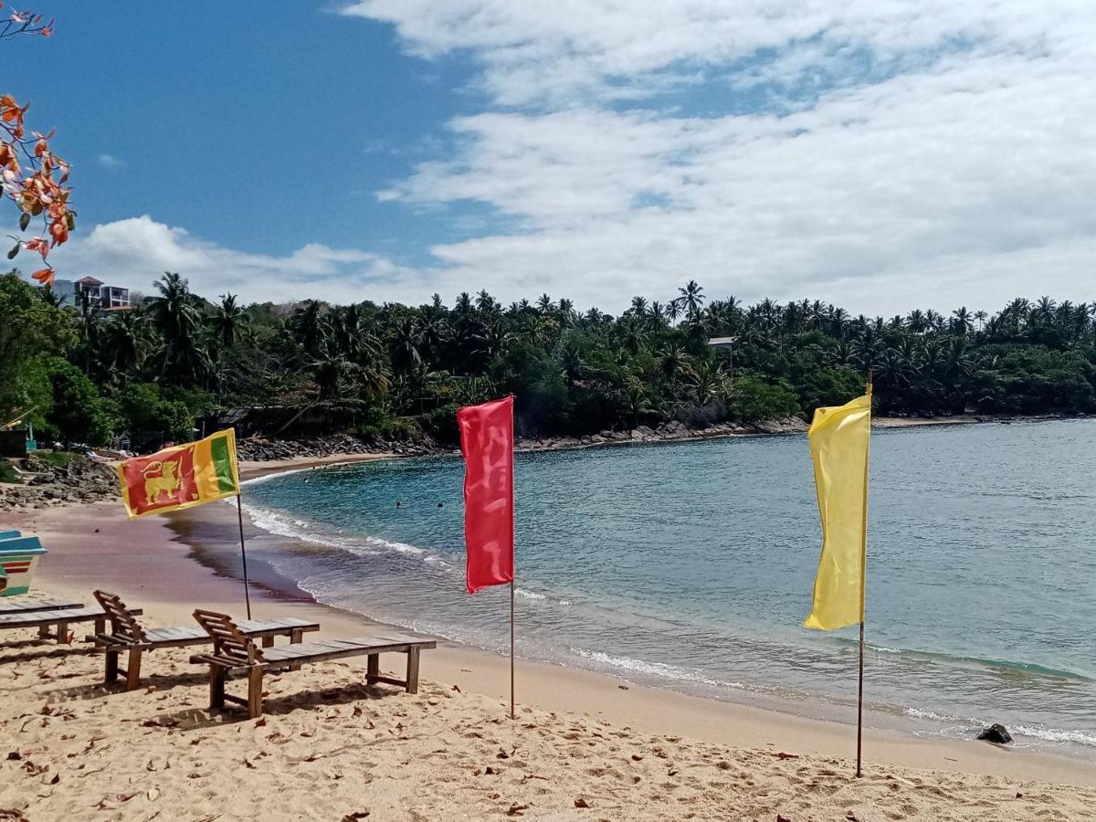 Surf Paradise Tangalle Exterior photo