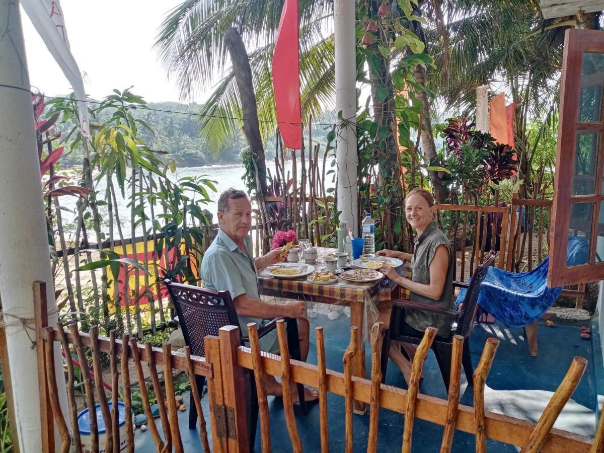 Surf Paradise Tangalle Exterior photo