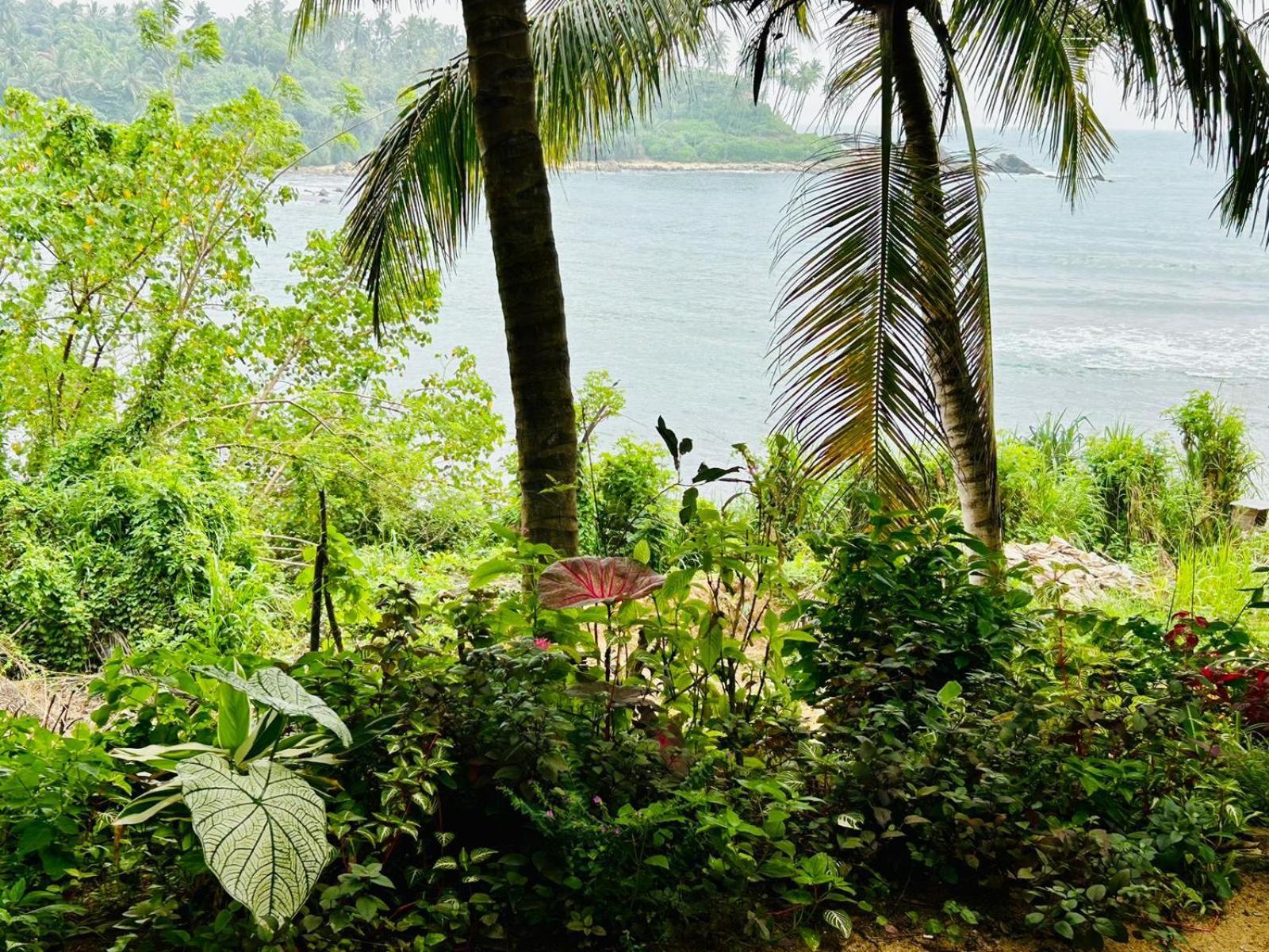 Surf Paradise Tangalle Exterior photo
