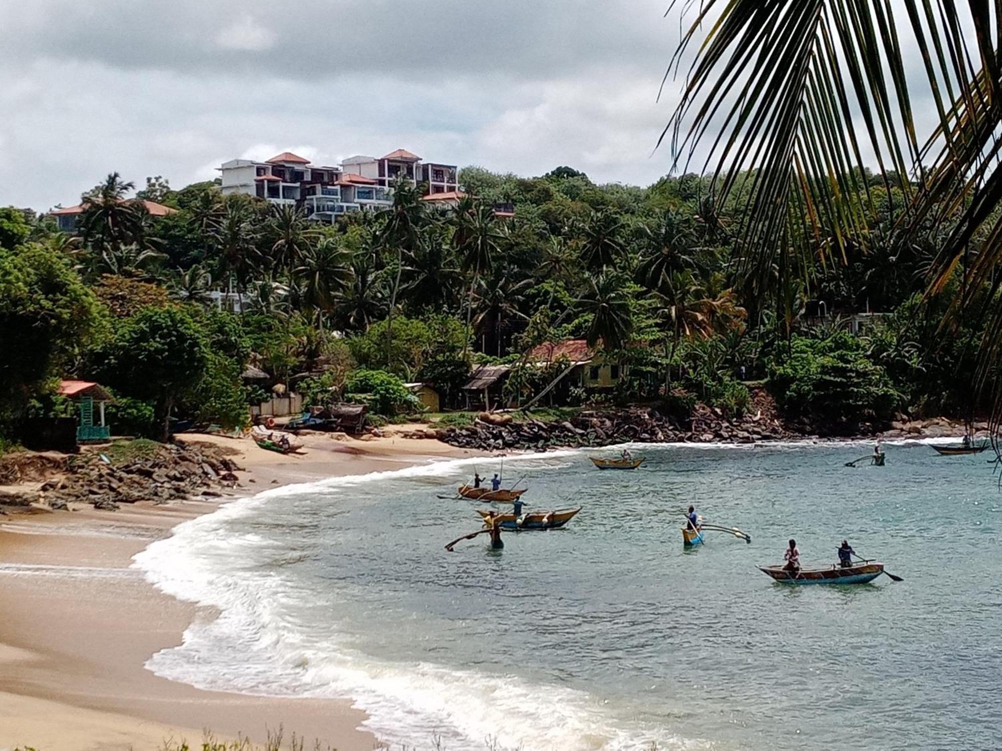 Surf Paradise Tangalle Exterior photo
