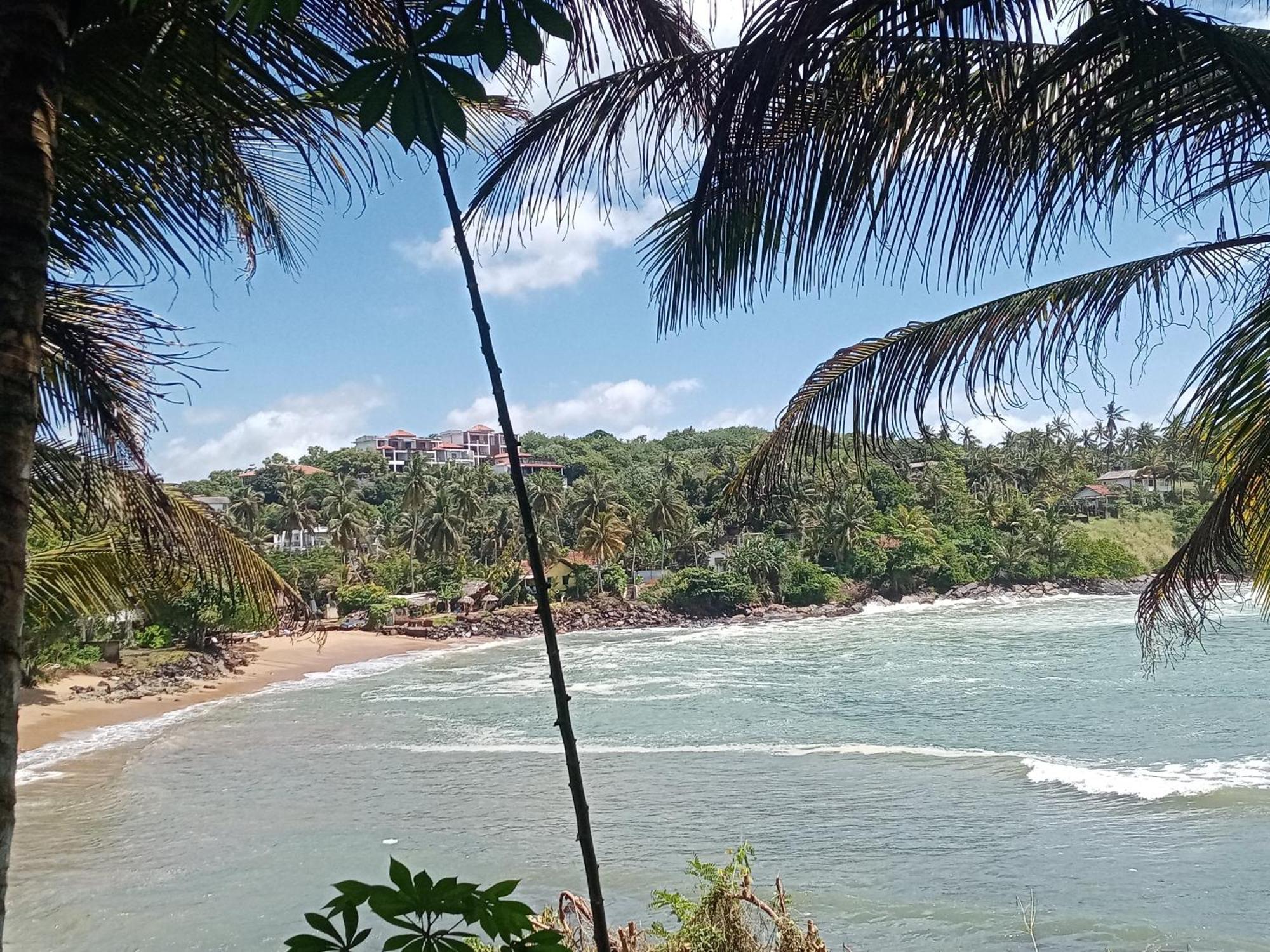 Surf Paradise Tangalle Exterior photo