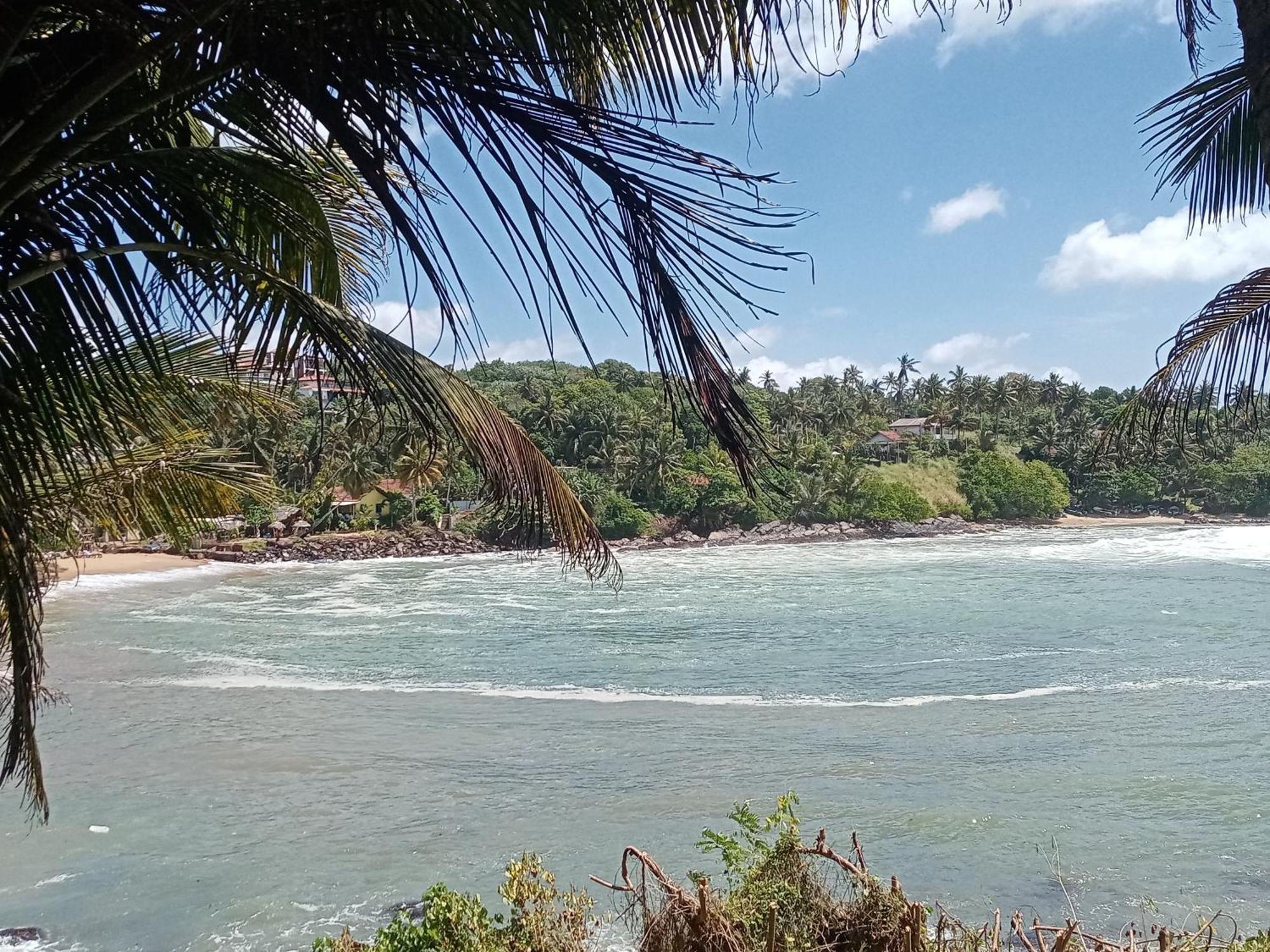 Surf Paradise Tangalle Exterior photo