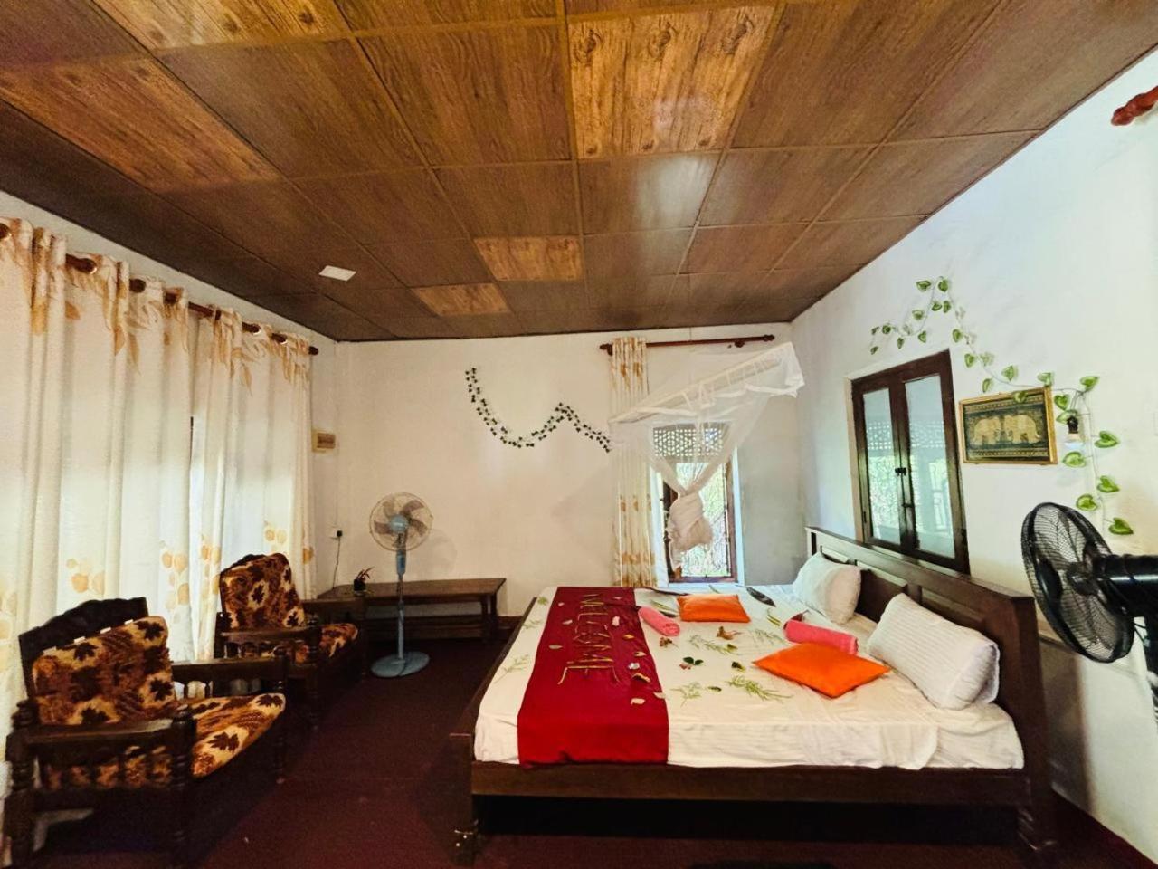 Surf Paradise Tangalle Exterior photo